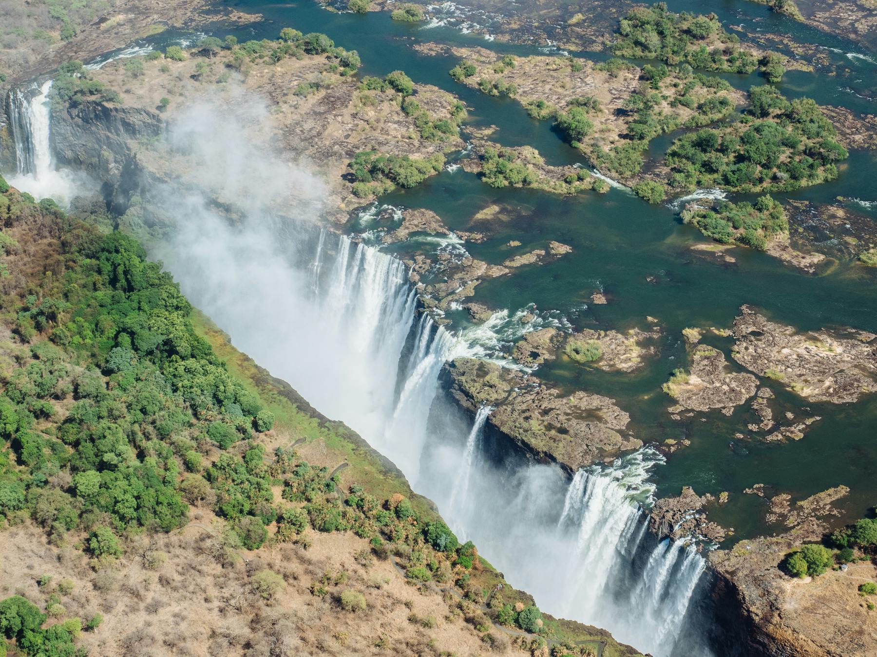 Watch IVHQ volunteers abroad in Victoria Falls